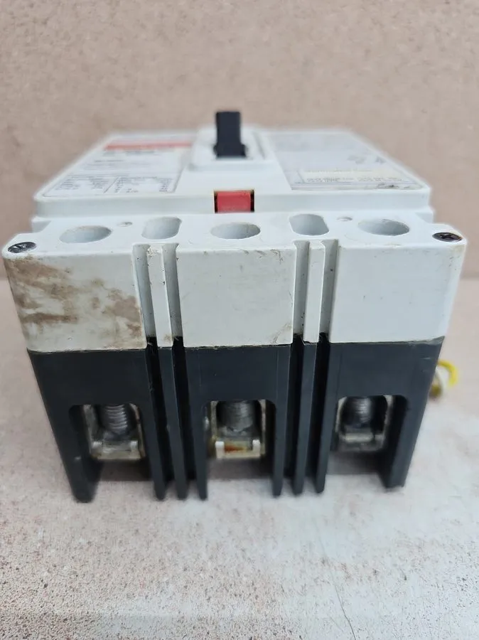 Автоматический выключатель Eaton EDB3175 Circuit Breaker 175A 3‑Pole 480V 22kA S