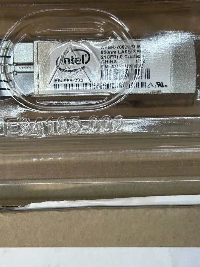 Трансивер 2Genuine Intel E10GSFPSR FTLX8571D3BCV-IT 10G/1G E65689-001 0Y3KJN