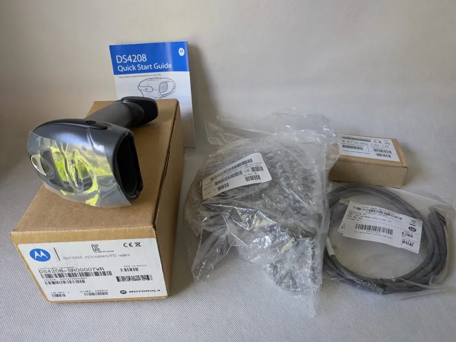 Сканер штрих-кода Motorola Symbol USB 2D Laser Imager DS4208-SR00007WR Barcode S