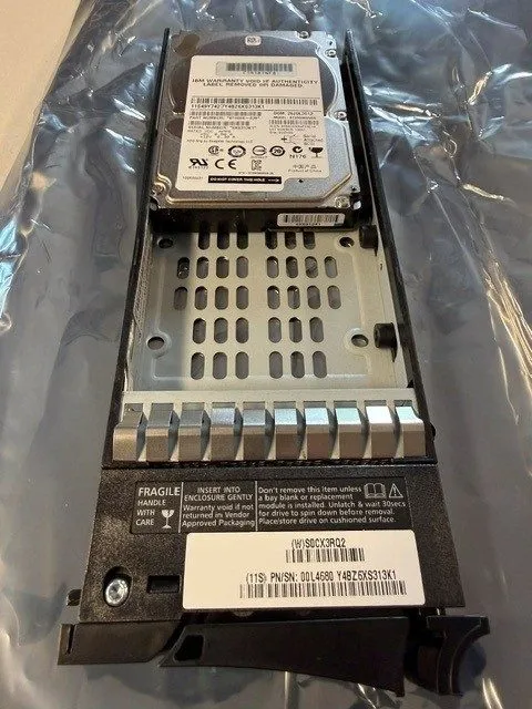 Жёсткий диск IBM 00L4568 900GB 10K RPM 6Gbps Hot Swap SAS SFF HDD Internal Hard 