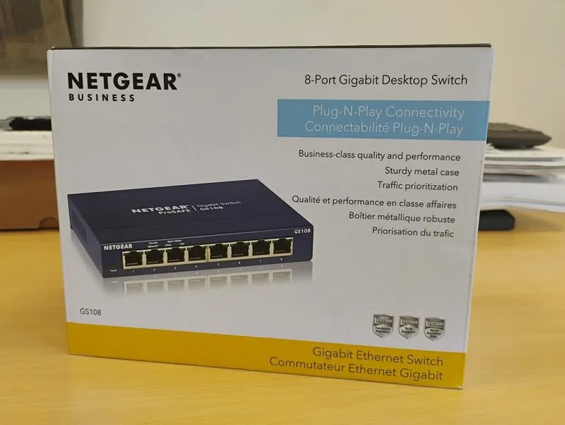 Коммутатор NETGEAR GS108 ProSafe (GS108-400NAS) 8 Port Standalone Gigabit Ethern