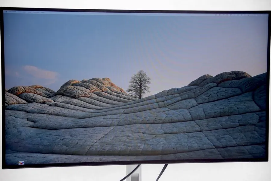 Монитор Dell UltraSharp U2722DE 27" QHD IPS LED Monitor ***SEALED