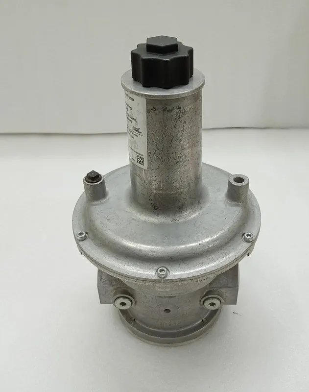 Трубопроводная арматура Kromschroder Gas Pressure Regulator VGBF 40R40-3Z — фото лота 2