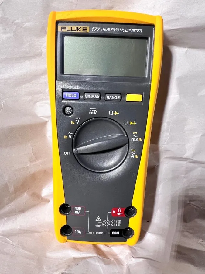Мультиметр Fluke 5140033 87V MAX True-RMS Digital Multimeter IP67 1000V CAT III