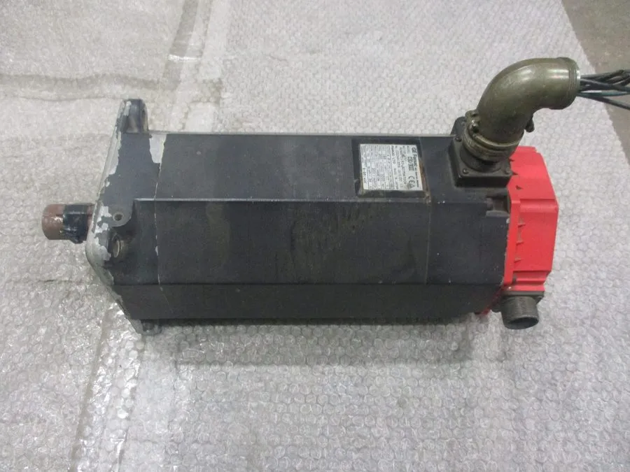 Серводвигатель Fanuc A06B-0153-B075#7008 AC Servo Motor A30/3000 4.8kW 168V 3000