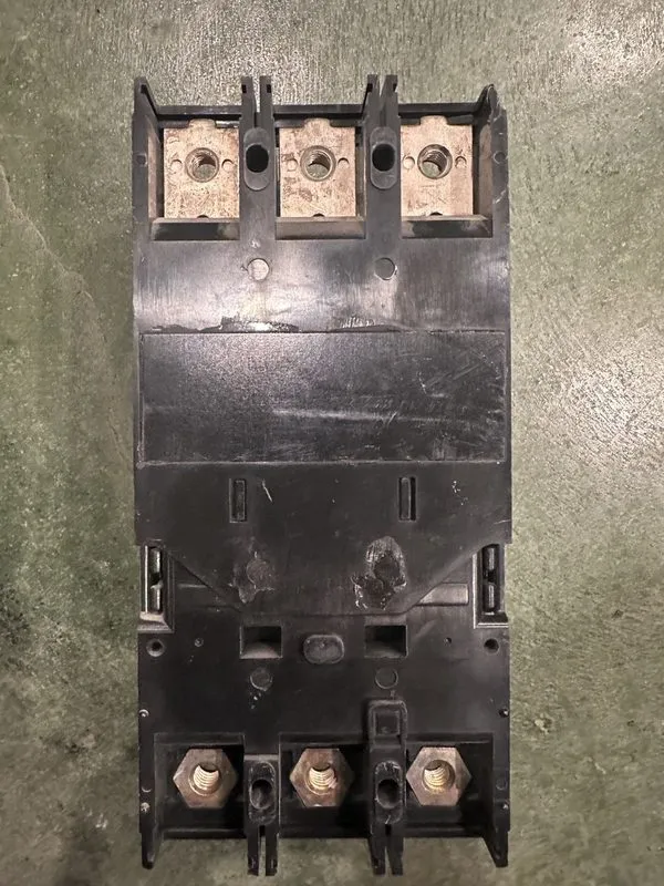 Автоматический выключатель Siemens Sentron FXD63B250 Ser FXD6-A 250 Amp 600 VAC  — фото лота 2