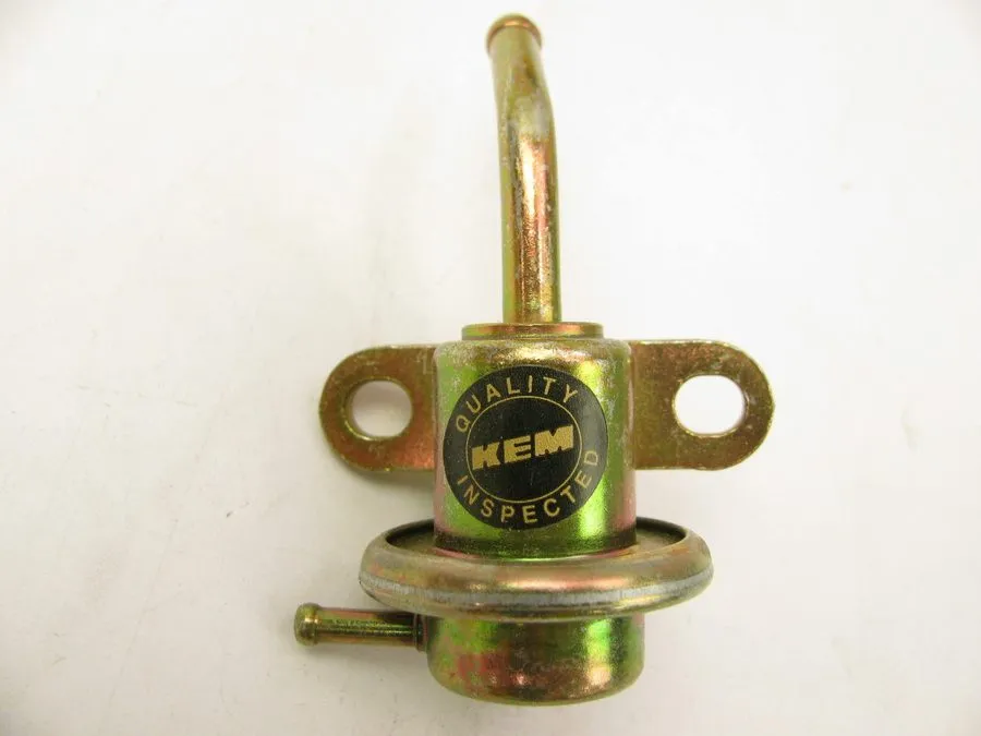 Трубопроводная арматура Kemparts 143-776 Fuel Pressure Regulator для 93-94 Mitsu