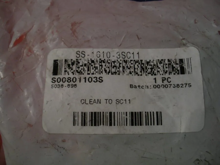 Фитинг Swagelok 316 Stainless Steel Tube Tee Fitting 1" w/Nuts SS-1610-3