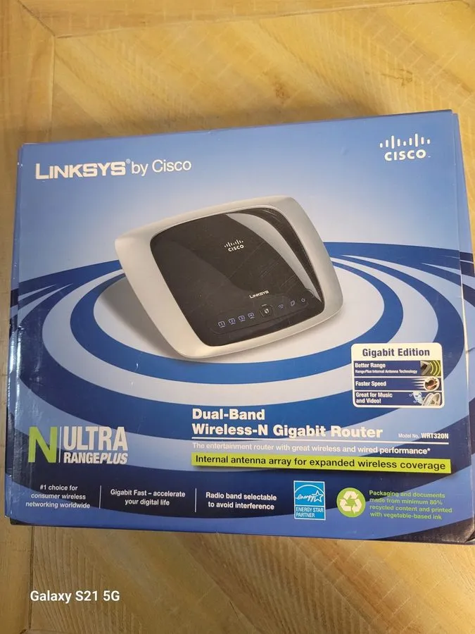 Маршрутизатор Cisco Linksys WRT320N Dual-Band WiFi 4 Port Wireless-N Gigabit Rou