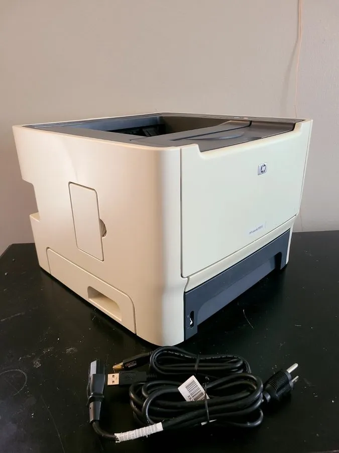Лазерный принтер HP LaserJet P2015 CB366A Laser Printer Page Count 121K