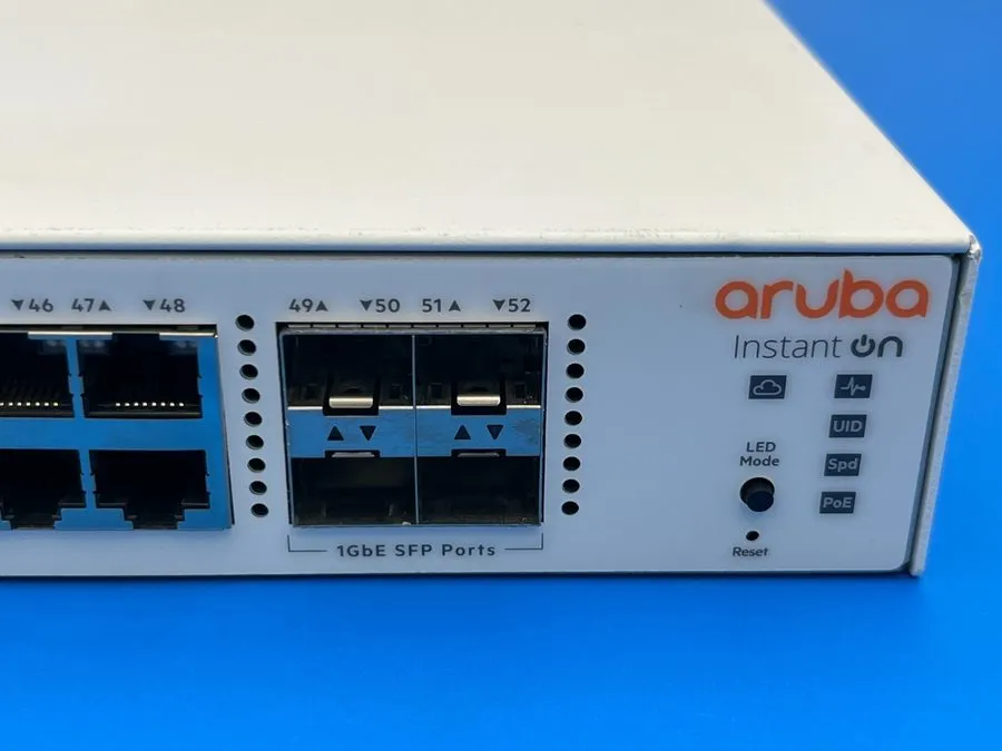 Коммутатор ARUBA INSTANT ON 1830 JL815A 48G 24P CLASS4 POE 4SFP 370W SWITCH