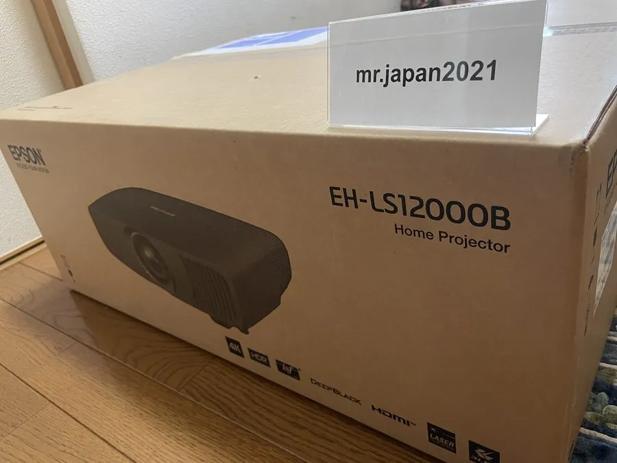 Проектор EPSON EH LS12000 B 4K PRO-UHD Laser Projector 3LCD 2,700lm 100V-240V EH