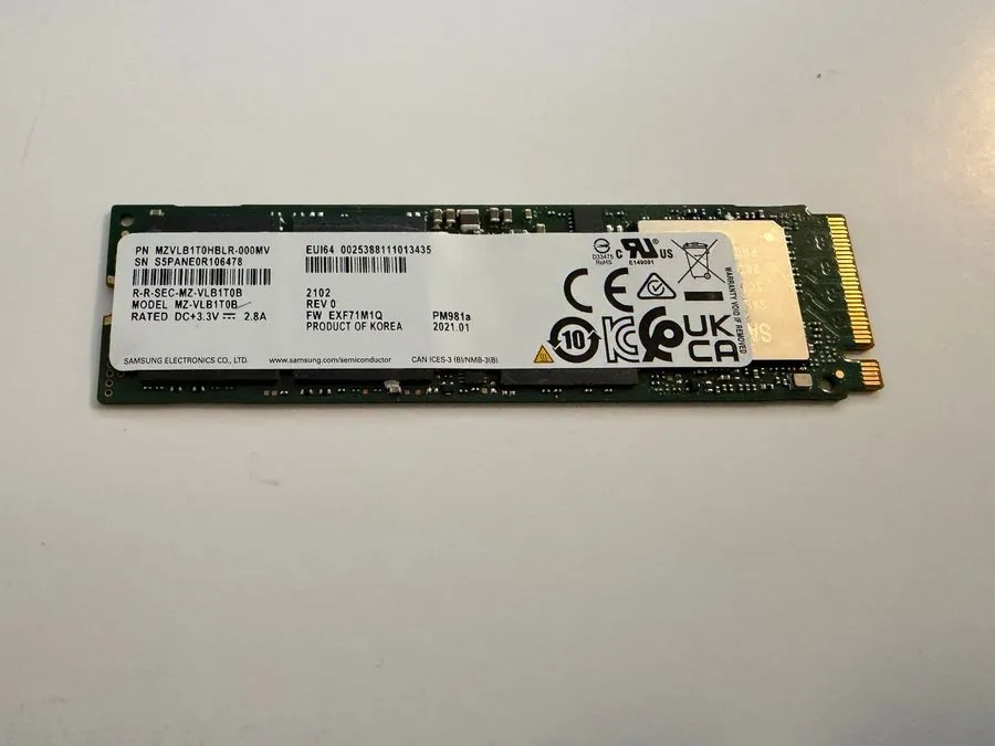 SSD-накопитель Samsung PM981a m.2 1TB NVME 2280 PCIe SSD OPAL MZ-VLB1T0B