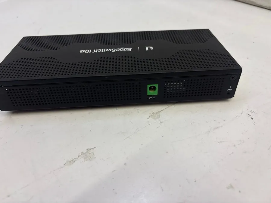 Коммутатор Ubiquiti EdgeSwitch 10X ES-10X 10-Port Gigabit Managed Switch 2x SFP  — фото лота 1