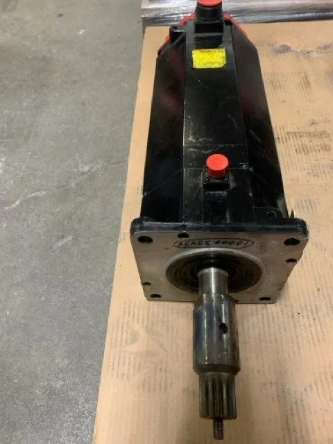 Серводвигатель FANUC A06B-0153-B675 a30/3000 AC Servo Motor 3000rpm 4.8kW 168V 1