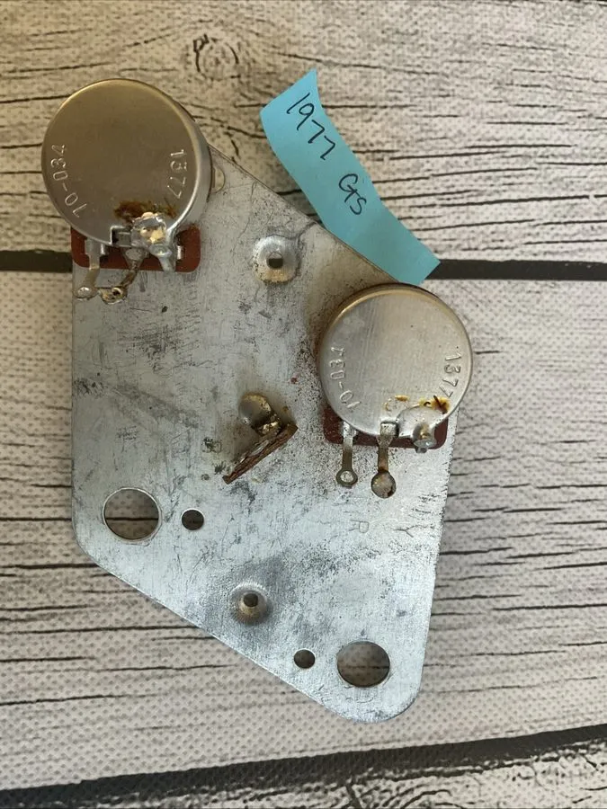 Жгут проводов Vintage Gibson 1977 CTS Guitar Wiring Harness Control Plate & Pots — фото лота 2