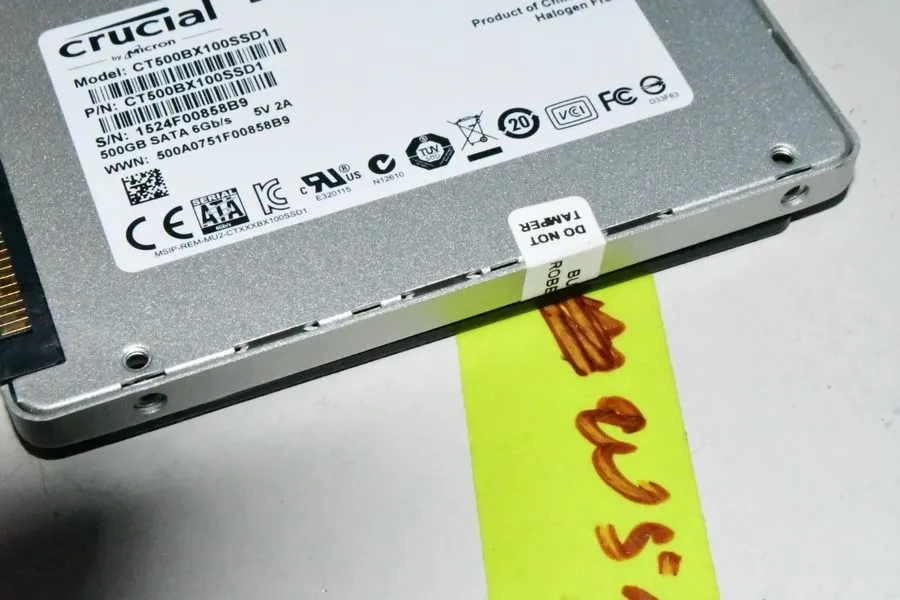 SSD-накопитель Micron Crucial BX100 2.5 SSD 500GB CT500BX100SSD1 SATA 6Gb/s SSD  — фото лота 2