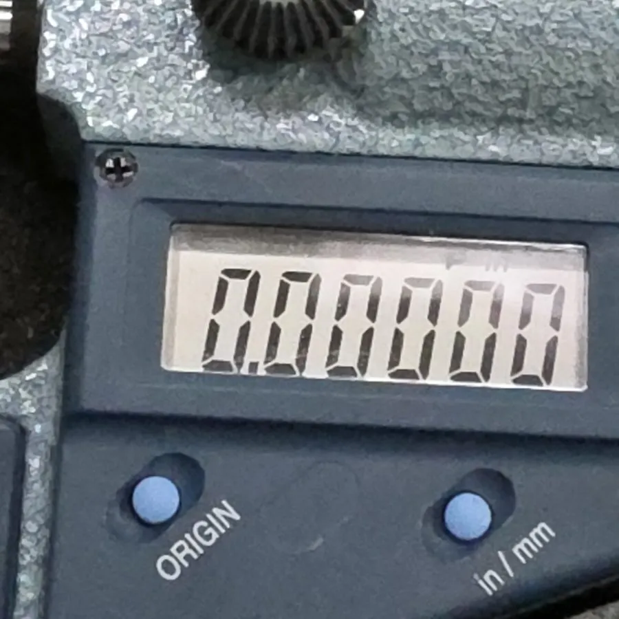 Микрометр Mitutoyo 293-369 Digimatic Outside Micrometer IP54, 0-1"/0-25mm Range,