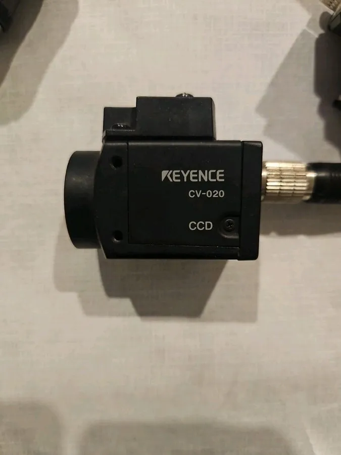 Камера машинного зрения KEYENCE CV-020 CCD Vision Camera w/ 35mm 1:1.9 Lens — фото лота 1