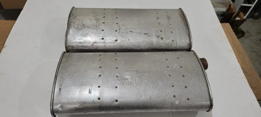 Измерительный инструмент 1967 Ford Fairlane Comet GTA 390 427 Mufflers Assembly — фото лота 2