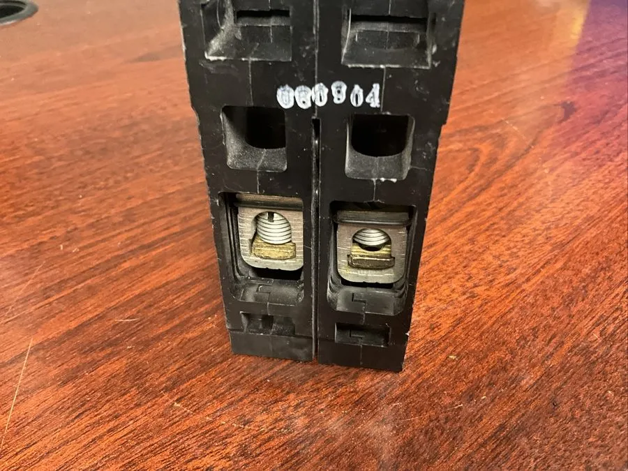 Автоматический выключатель HED42B035 Siemens 35A 480V 2 Pole Bolt-On Circuit Bre — фото лота 2