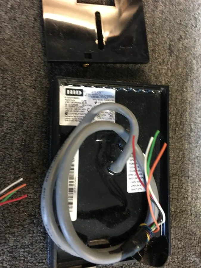 Оборудование видеонаблюдения HID® iCLASS® R40 er 6120 R40CKNN er 6120CKN0000L