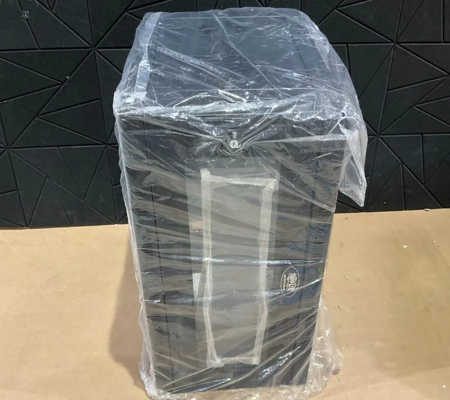 Стойка/шкаф Tripp Lite SRW6UDPGVRT 6U Wall-Mount Rack Enclosure Acrylic Window