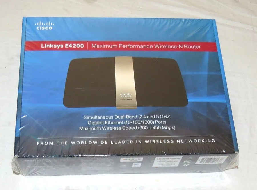 Маршрутизатор CISCO Linksys E4200 Maximum Performance Wireless N-Router Sealed