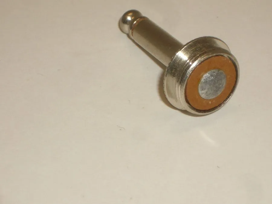 Разъём AMPHENOL 75-MC1P 44 5/8" MICROPHONE JACK to 1/4" PLUG MATES TO 75-MC1F & 
