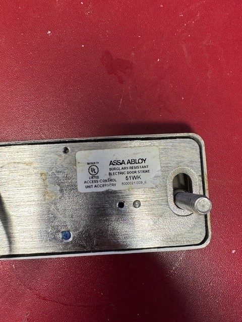 Оборудование видеонаблюдения Assa Abloy HES 9400-630 Surface Mounted Electric St