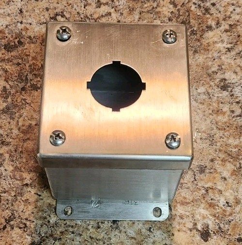 Монтажный шкаф nVent Hoffman E1PBSS6 316SS Pushbutton Enclosure NEMA 4x