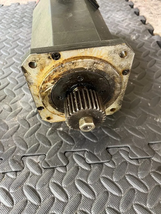 Серводвигатель fanuc servo motor A06B-0512-B003 FREE — фото лота 1