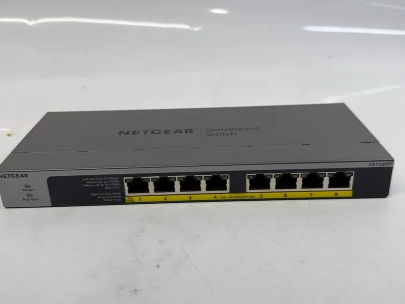 Коммутатор NETGEAR GS108PP 8-Port Gigabit PoE+ Switch 123W Ethernet Unmanaged