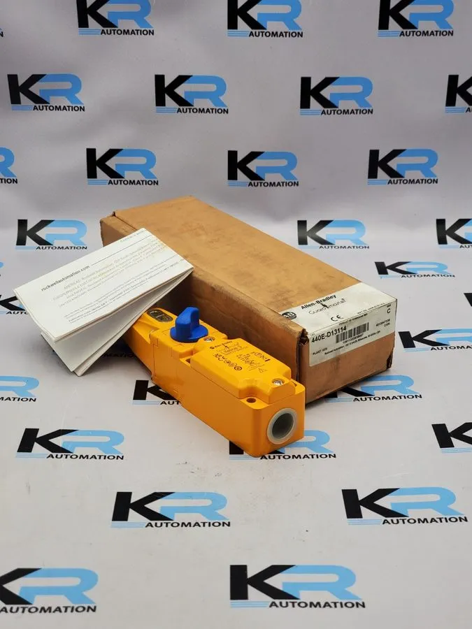 Реле безопасности Allen Bradley 440E-D13114 /C Guardmaster Safety Switch