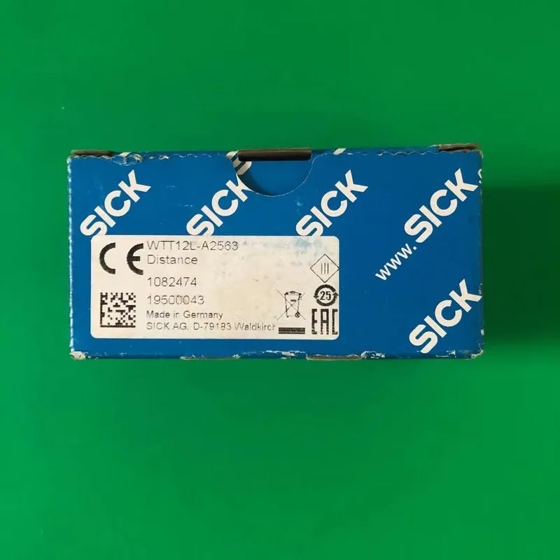 Фотоэлектрический датчик Sick WTT12L-A2563 Photoelectric Sensor