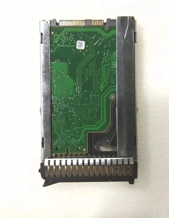 Жёсткий диск 00NA261 00NA262 Lenovo IBM 1.2TB 10K 12Gbps SAS 2.5" G3HS 512e HDD — фото лота 2