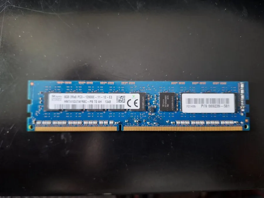 Модуль памяти SERVER RAM MODULE SK HYNIX HMT41GU7AFR8C-PB 8GB UNBUFFERED ECC DDR — фото лота 1