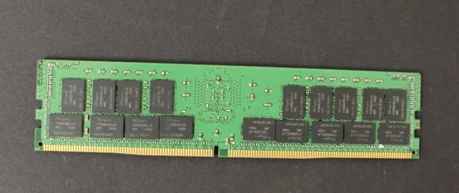Модуль памяти SKHynix 32GB 2Rx4 DDR4-2933Y ECC REG Server RAM HMA84GR7JJR4N-WM T