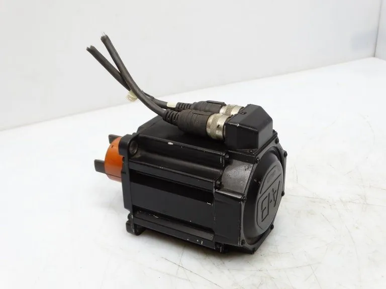 Серводвигатель Allen Bradley MPL-B520K-MJ22AA Kinetix Inverter Duty Servo Motor 