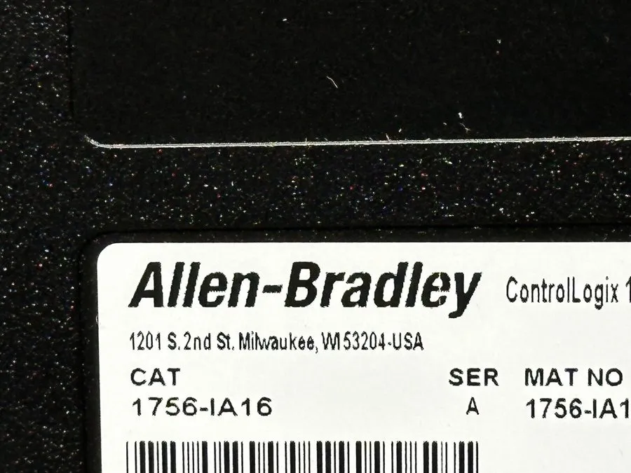 Модуль ввода-вывода Allen Bradley 1756-IA16 Ser A And 1492-CABLE025X