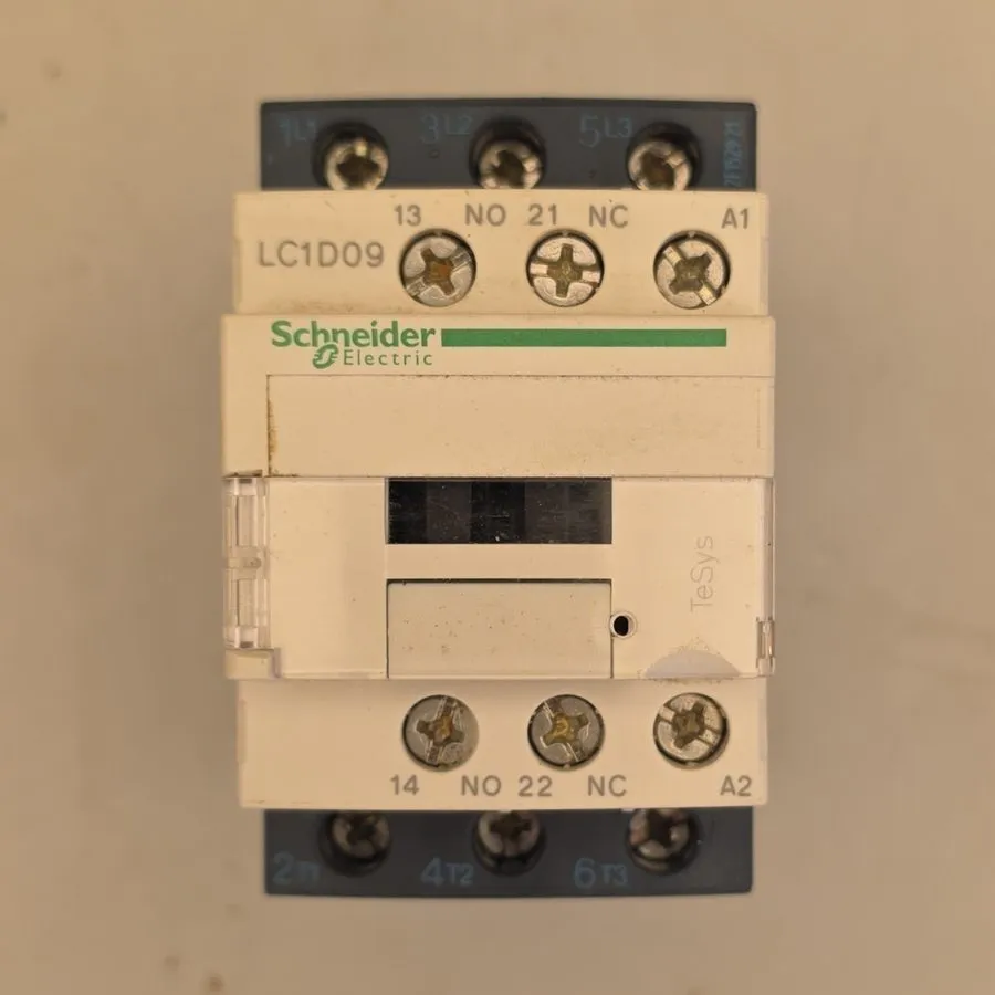Контактор Schneider Electric LC1D09 TeSys Contactor 25A 690V 50/60Hz 6kV 3 Pole