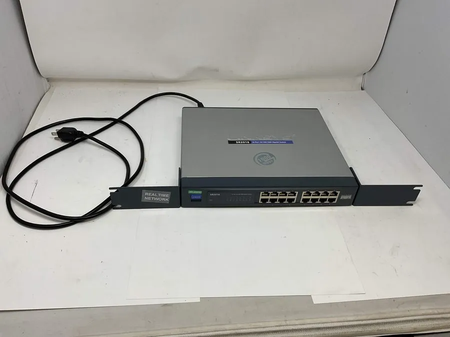 Коммутатор CISCO Linksys SR2016 16-Port 10/100/1000 Gigabit Switch
