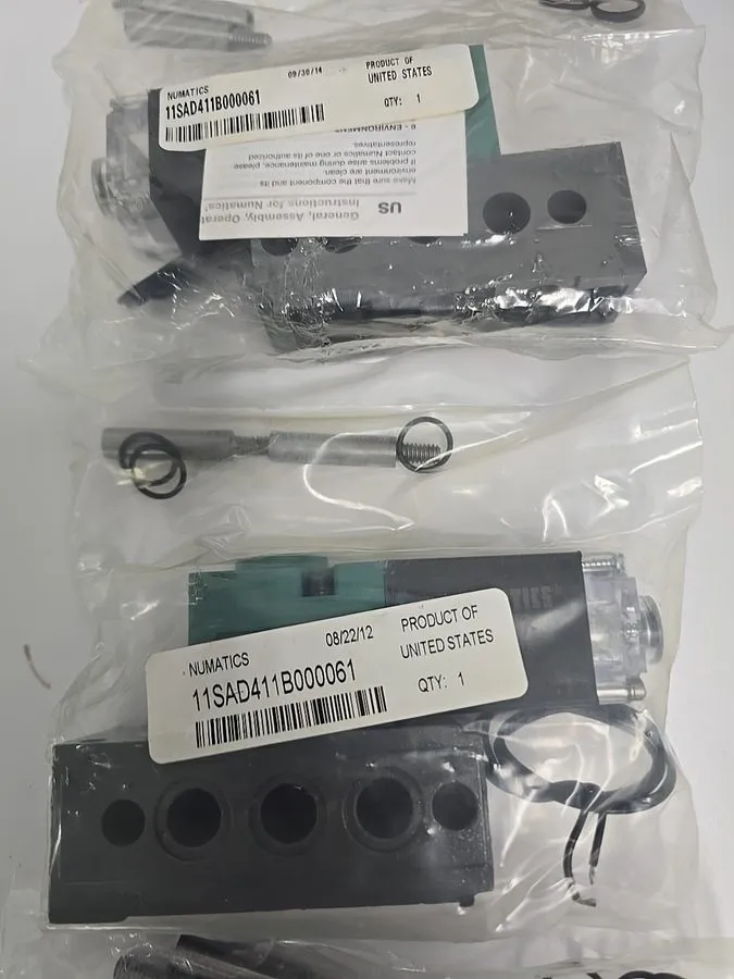 Электромагнитный клапан NUMATICS 11SAD411B000061 Pneumatic Solenoid Valve — фото лота 2