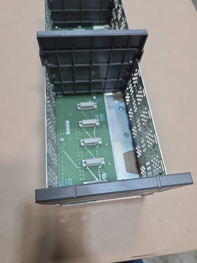 ПЛК Allen Bradley 1746-A10 SLC 500 10 Slot PLC Chassis Rack