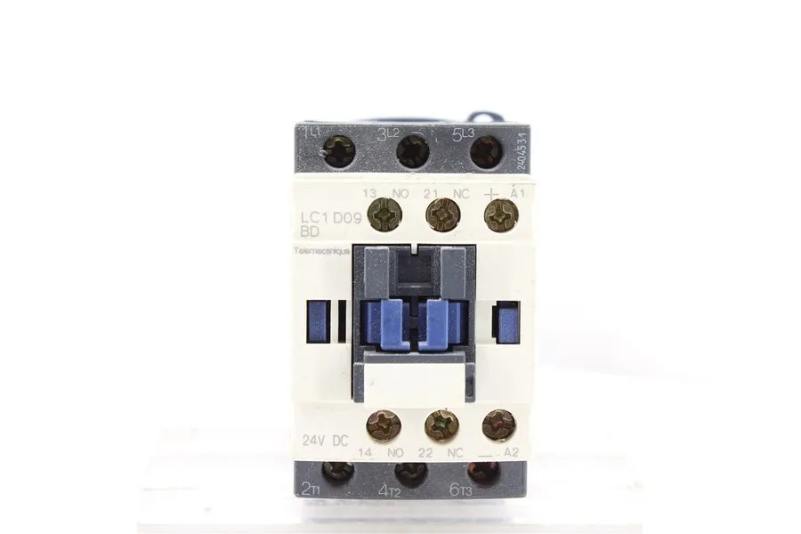 Контактор Schneider LC1D09BD TeSys D Contactor 9A 24VDC Coil + LAD4TBDL 3 Pole