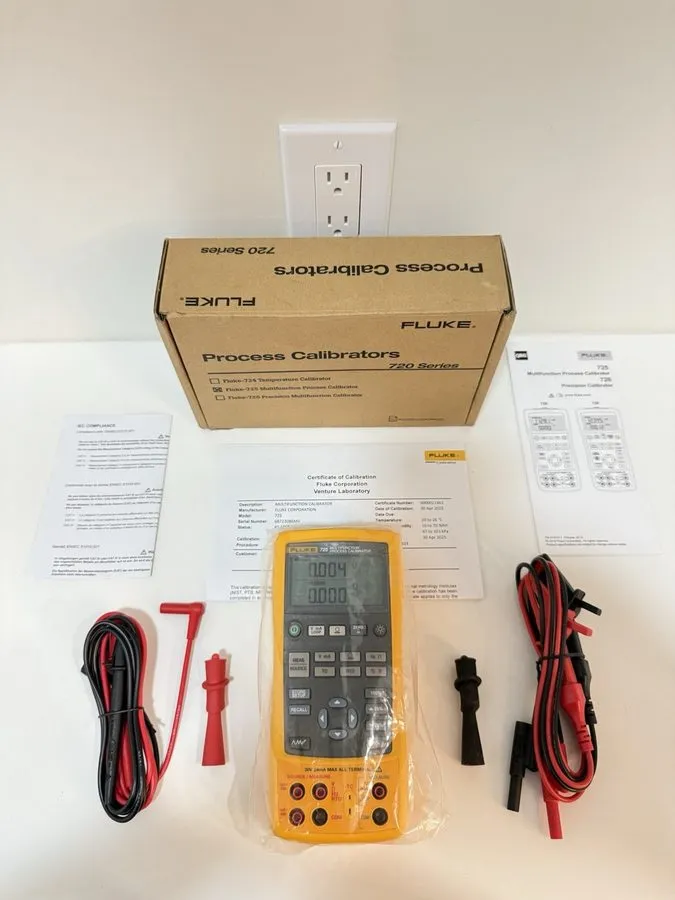 Калибратор FLUKE 754 DOCUMENTING PROCESS CALIBRATOR CALIBRATED 2025-2026 — фото лота 2