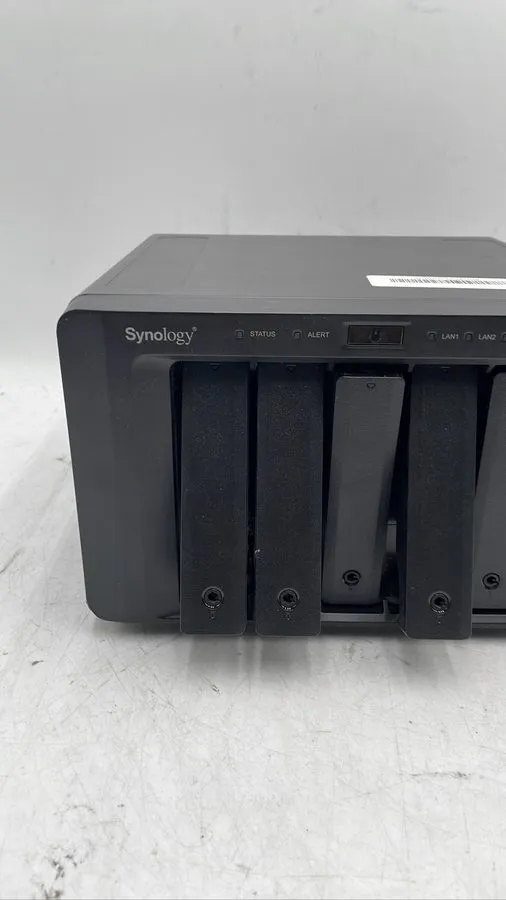 Тестер Synology DiskStation DS1517 5-Bay Desktop NAS Network Storage Server — фото лота 1
