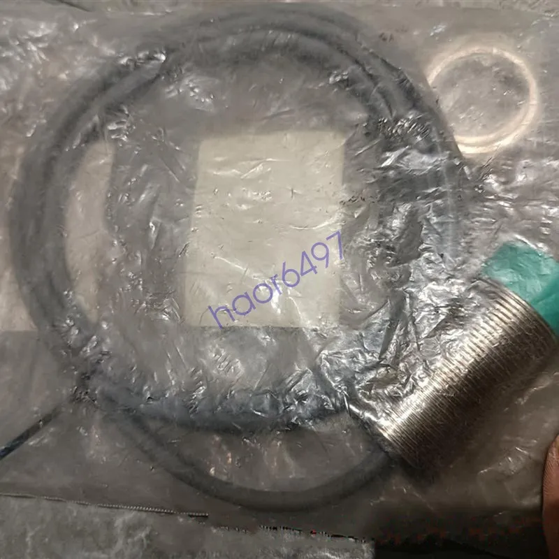 Датчик приближения NJ15-30GM50-E2