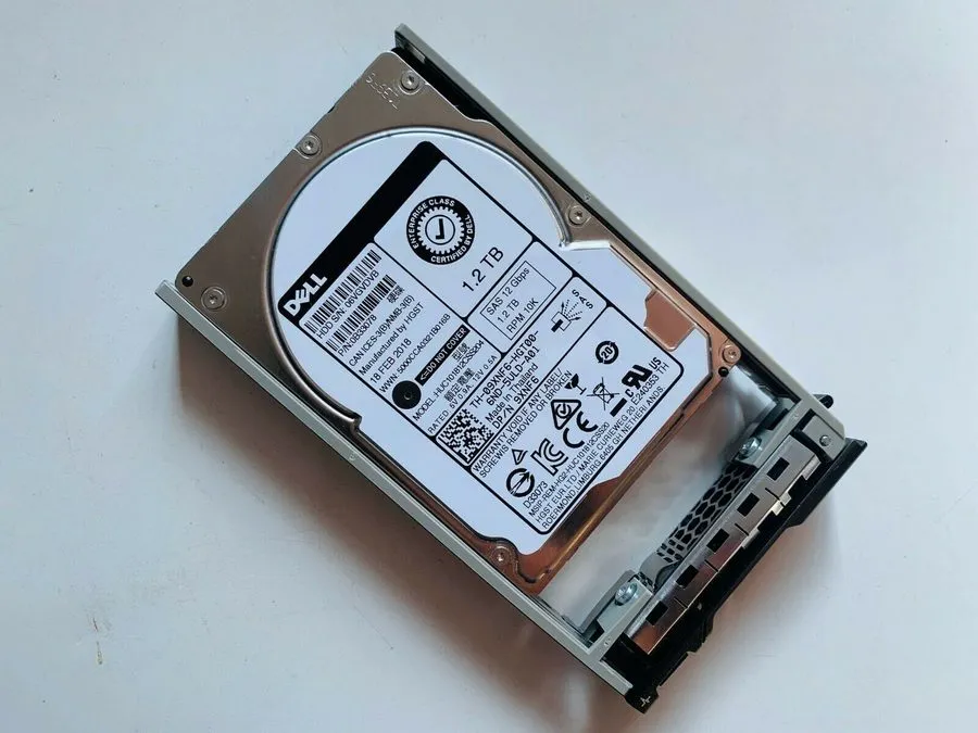 Жёсткий диск DELL 9XNF6 09XNF6 1.2TB 12G 10K SFF 2.5" SAS HDD HARD DRIVE