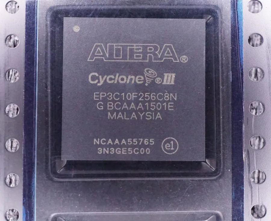 Микросхема ПЛИС Altera EP3C10F256C8N Cyclone III FPGA 256-Pin QFP IC